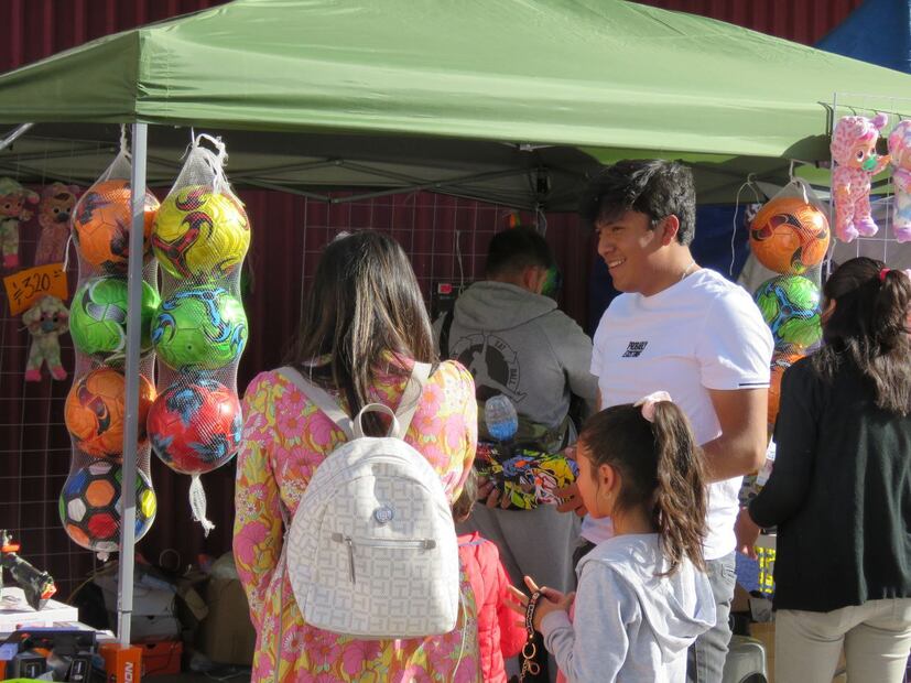 Hidalgo abre espacio a comerciantes para el Tianguis Navideño y la Feria del Juguete 2024-2025 | Foto: OEEH