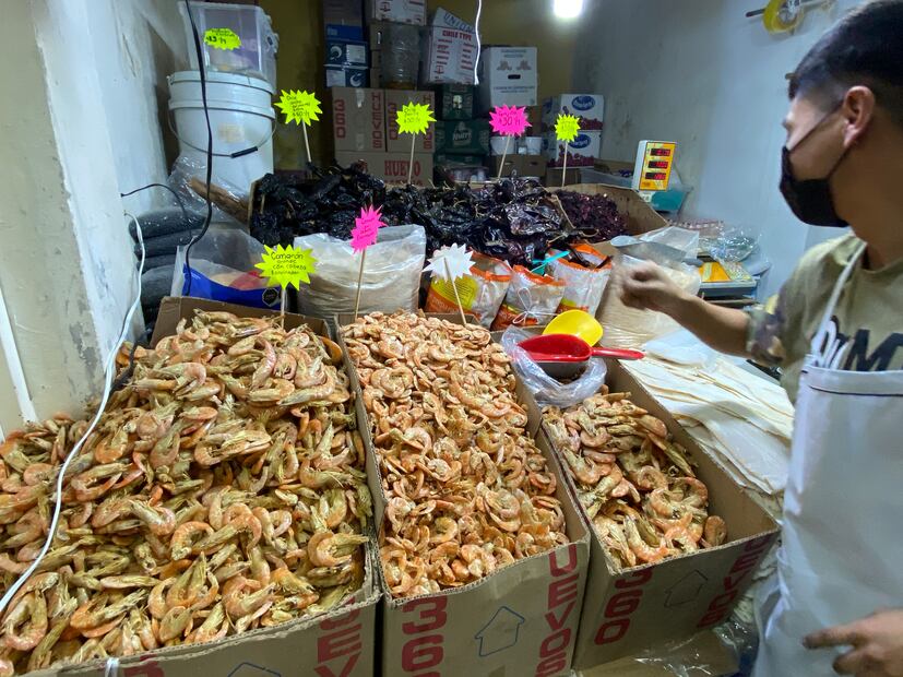 Hasta cinco mil pesos gastarán los hidalguenses para la cena de fin de año, pero puede aumentar dependiendo la cantidad de personas. I Foto: Luis Soriano