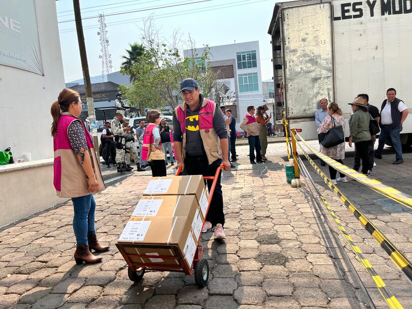 Sin foco rojo en secciones electorales del distrito 6 de Pachuca: INE | Foto: Ricardo Calleja