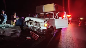 Aparatoso choque en la México-Pachuca deja dos lesionados en puente de San Javier
