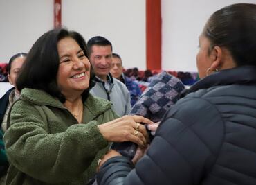 Entregan cobijas a familias vulnerables a las bajas temperaturas