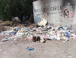 Detienen a tres personas en Tizayuca por tirar basura en la vía pública