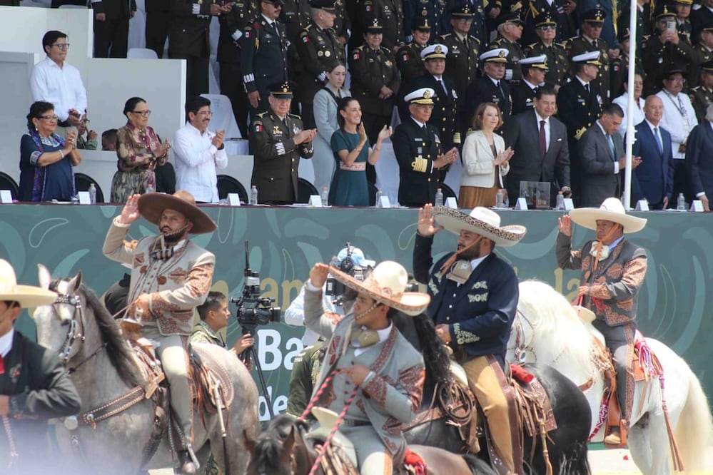 La presidenta de México, Claudia Sheinbaum Pardo encabeza la ceremonia por el 164 aniversario de la Batalla de Puebla. Martes 5 de mayo de 2026. Foto: Agencia EL UNIVERSAL/RDB.