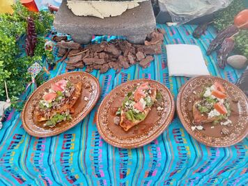 Buscan preservar la cocina tradicional con un concurso de tlacoyos