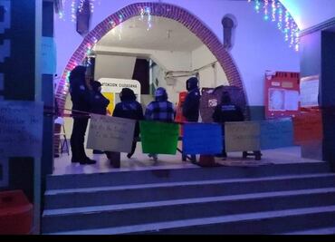 Policías de Yahualica realizan paro, exigen reinstalación de su director