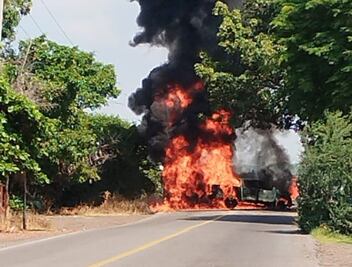 Enfrentamientos y bloqueos entre hombres armados y Ejército en Culiacán