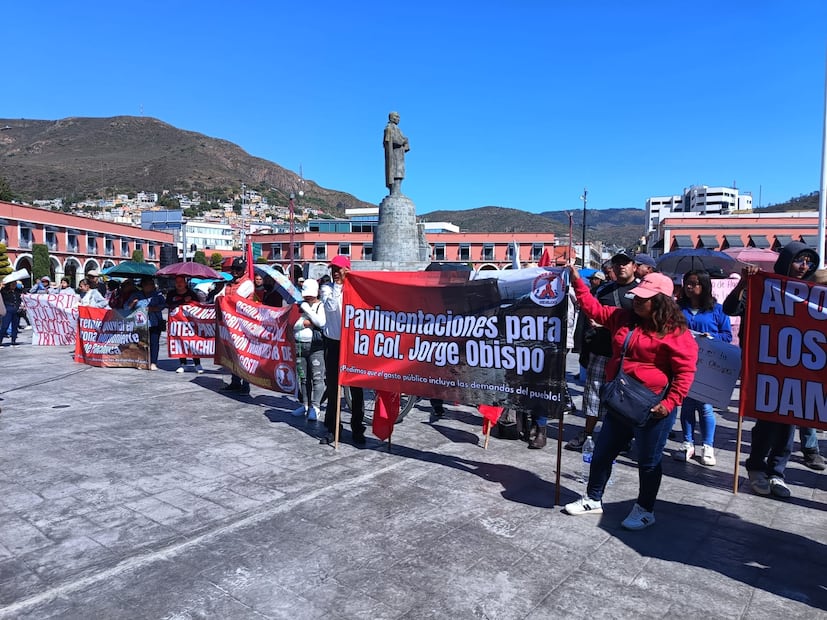 Antorcha Campesina exige apoyo para 8 mil 500 familias afectadas por la vaguada monzónica | Foto: Lourdes Naranjo