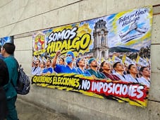 Trabajadores del Hospital General de Pachuca exigen renovar dirigencia del SNTSA