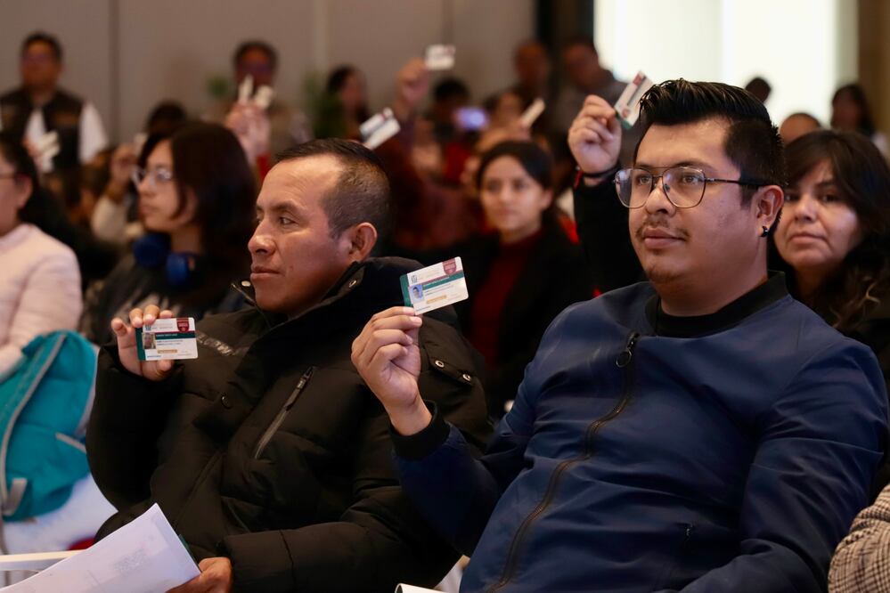 A nivel nacional se han entregado más de 11 mil tarjetas del IMSS-Bienestar | Foto: Luis Soriano