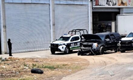 En persecución dañan patrulla y lesionan a policía en Tizayuca; detienen a 3