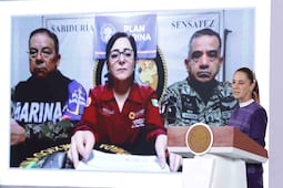 Sheinbaum activa planes de emergencia por huracanes Simon y Rachel