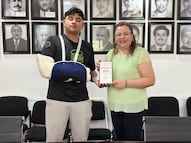 Reconocen a joven basquetbolista de Santiago de Anaya por su trayectoria deportiva