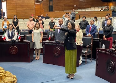 Diputada suplente toma protesta en sustitución; faltan dos