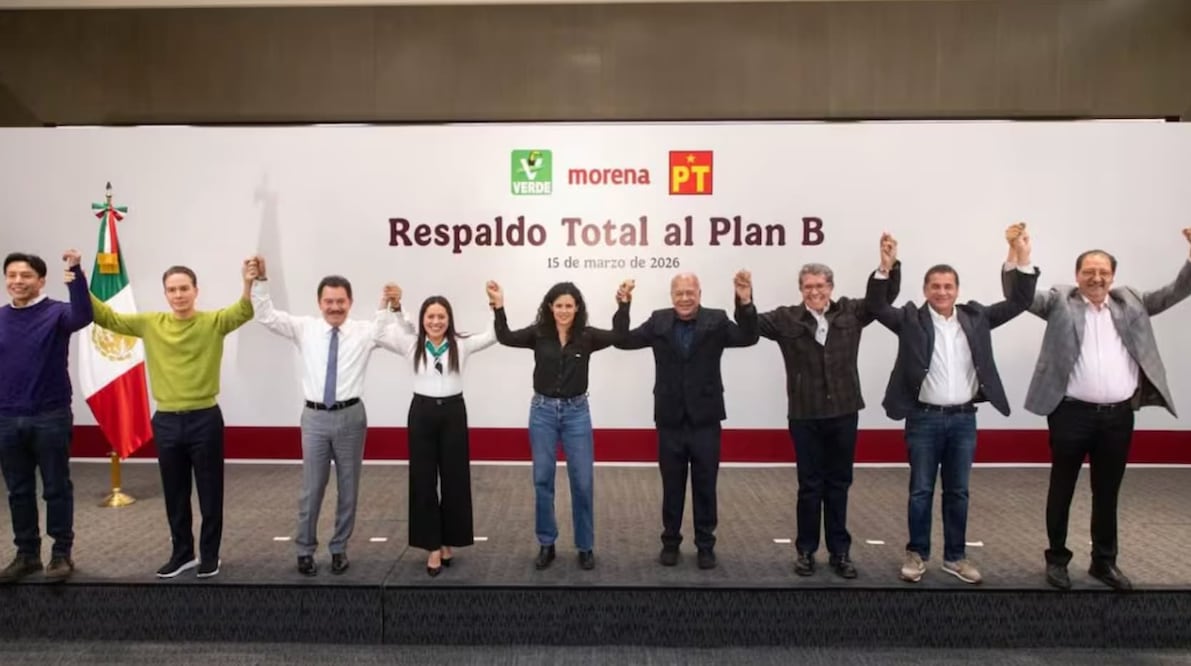 Las dirigencias y coordinadores parlamentarios de Morena, PT y PVEM anunciaron su respaldo al llamado Plan B de la presidenta Claudia Sheinbaum. Foto: Especial