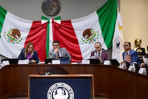 Contrata Congreso de Hidalgo seguros vehiculares e internet por 1.3 mdp 