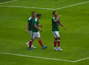 Leyendas de México golean a Sudáfrica en el Estadio Hidalgo