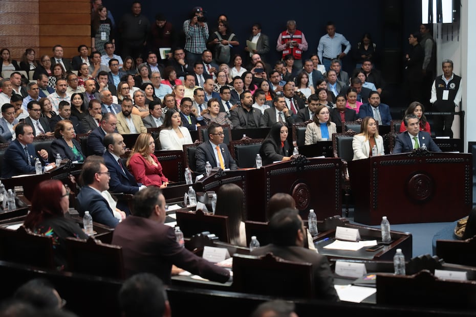 En la Junta de Gobierno de la 66 Legislatura del Congreso Local en la que se mantendrá como presidente el diputado Andrés Velázquez Vázquez durante los próximos tres años I  Foto: Luis Soriano