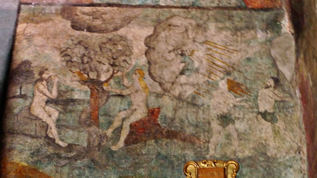 El interior: murales de arte tequitqui | Foto: Reconociendo México