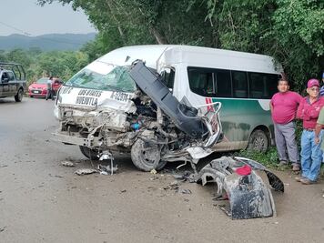 Estudiante de la UTHH escapa de trágico accidente en la Huejutla-Chalahuiyapa