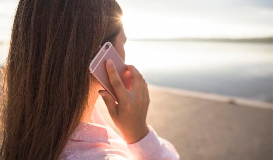 Aprende a realizar llamadas sin cobertura de red. Foto: Freepik