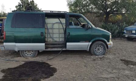 GN asegura toma clandestina y 10 camionetas utilizadas para robo de combustible en Hidalgo