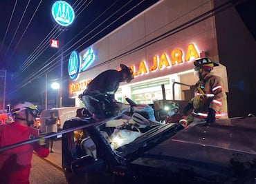 Hombre muere tras chocar su camioneta contra una barda en Ixmiquilpan