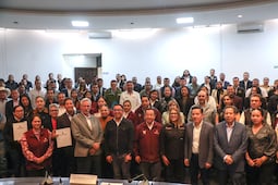 Certifican a servidores públicos en desarrollo económico en Hidalgo
