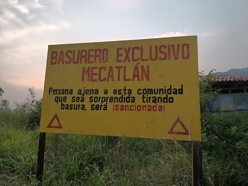 Basurero clandestino en comunidad de Yahualica pone al descubierto la situación regional | Foto: Francisco Bautista