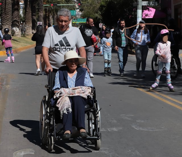 A partir de este mes, habilitarán convocatoria para apoyos a cuidadoras de personas con discapacidad