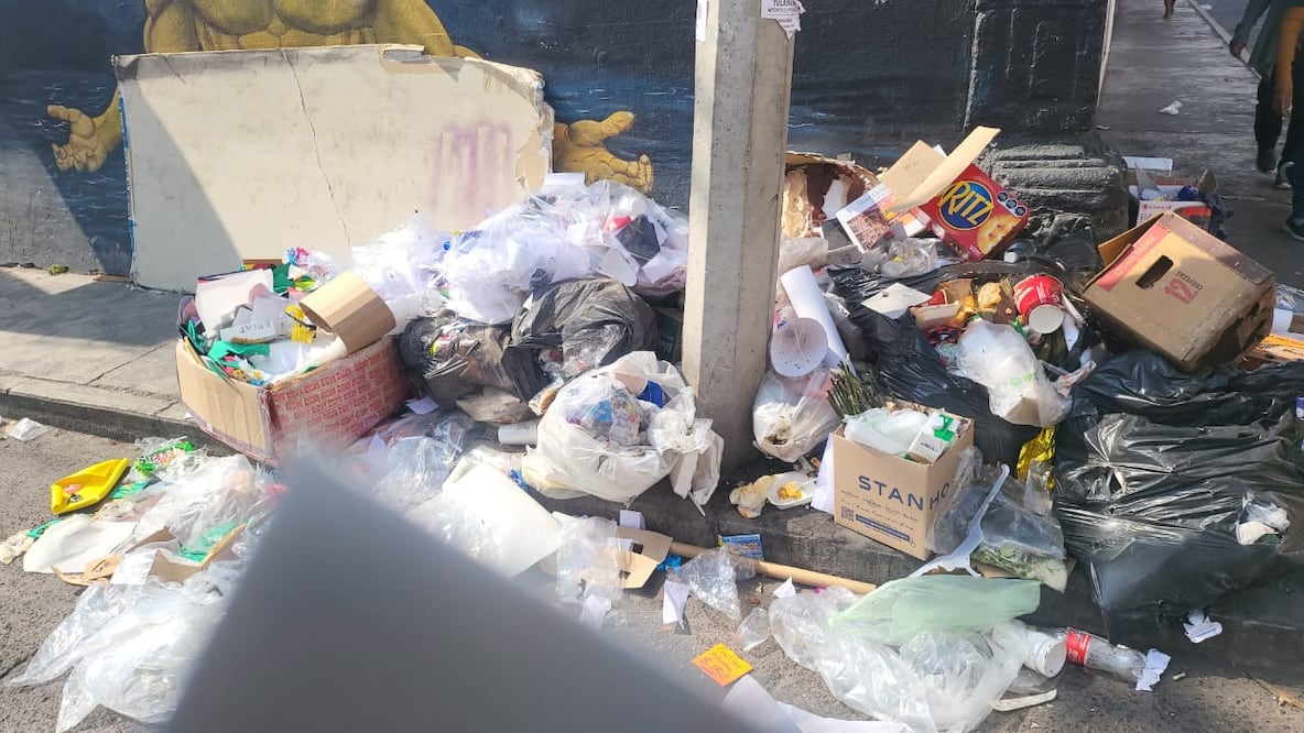 Según datos del área de Servicios Municipales, Tulancingo genera en promedio 140 toneladas de basura al día, y más del 20 % de los reportes ciudadanos están relacionados con tiraderos fuera de horario.