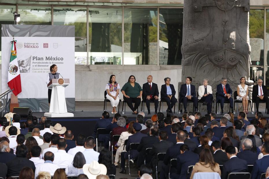La presidenta Claudia Sheinbaum Pardo anunció 18 programas de acciones del Plan México. El evento se realizó en el museo Nacional de Antropología. Foto: Agencia EL UNIVERSAL/Diego Simón Sánchez/RDB.