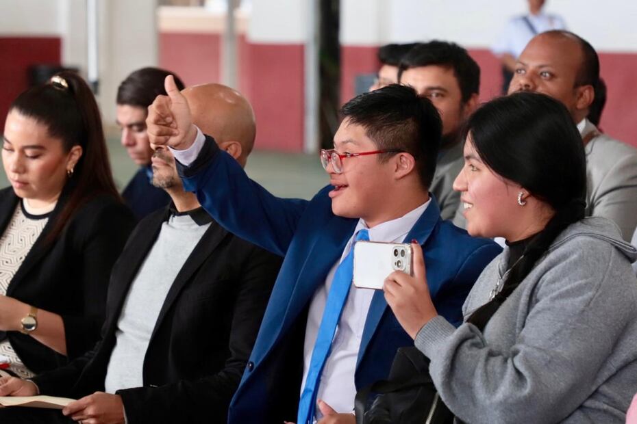 Inhide ofrece disculpa pública a niño con Síndrome de Down discriminado en 2018 | Foto: Luis Soriano