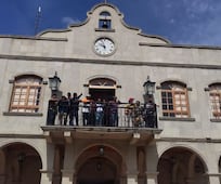Pobladores de Tasquillo se manifiestan por incumplimiento del alcalde