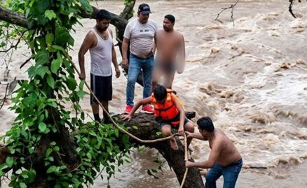 Lluvias en Hidalgo dejan dos niños lesionados y una persona desaparecida