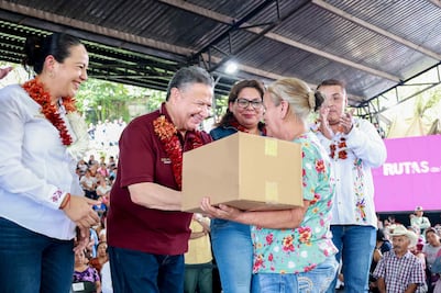 Menchaca arranca las Rutas de la Reconstrucción en la Sierra Gorda hidalguense