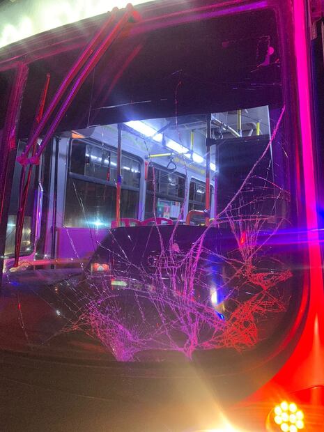 Joven de 23 años responsabilizado de accidente por no usar puente peatonal en estación de Tuzobús | Foto: Especial