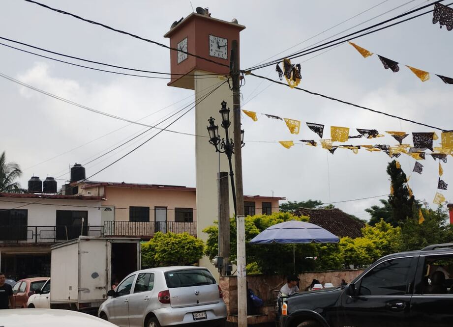 Nuevamente en el municipio de Huautla, ahora habitantes de La Loma, se llevaron retenido al secretario municipal como medida de presión