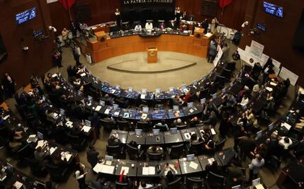 Senado mantiene en la “congeladora” 25 iniciativas contra violencia digital; México rezagado en regulación de IA 