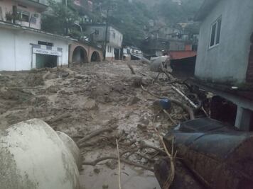 Desbordamiento del río Pantepec deja más de 700 viviendas afectadas en Huehuetla
