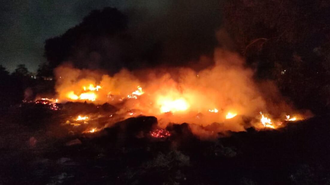 Bomberos atienden tres reportes de incendio en Mineral de la Reforma | Foto: Especial