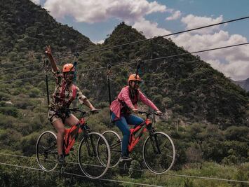 ¡Vuela sobre las barrancas hidalgenses! Una aventura extrema en Metztitlán