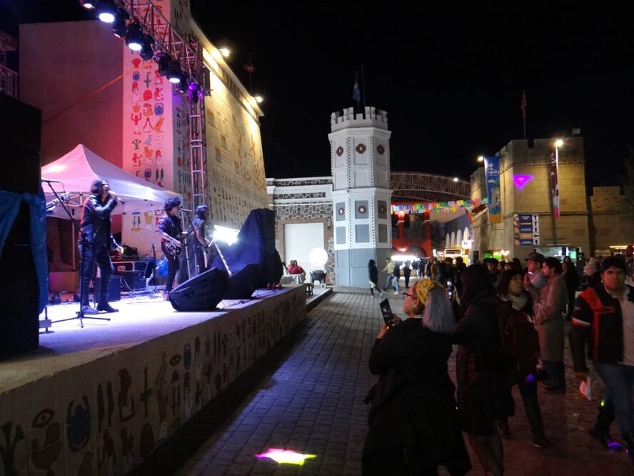 Integrantes de la comunidad artística y musical recriminaron que la Operadora de Eventos del Estado de Hidalgo (OEEH) haya emitido una convocatoria para participar en la Feria de San Francisco Pachuca 2024, pero sin paga I Foto: Secretaría de Turismo