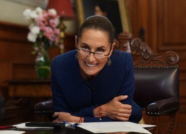 Sostiene la Presidenta de la República plática con Donald Trump