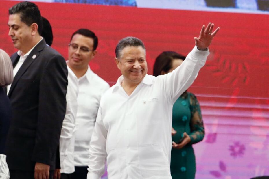 Menchaca pide a todos los hidalguenses a que se sumen a la transformación | Foto: Luis Soriano