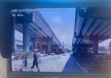 Tres pasajeros resultan lesionados tras frenado de emergencia de Tuzobús en Pachuca