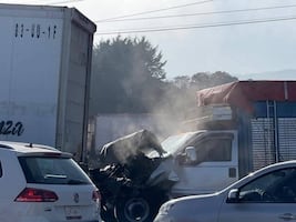 Choque entre camioneta y tráiler provoca caos vial en la autopista Pachuca–Tulancingo