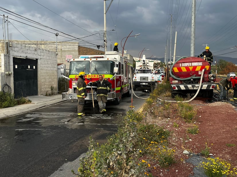 Incendio consume vivienda en El Saucillo, Mineral de la Reforma | Foto: Especial