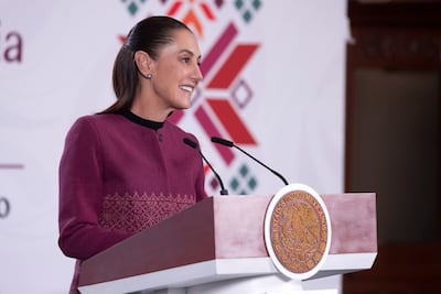 Sheinbaum exhorta a proteger a menores de plataformas digitales