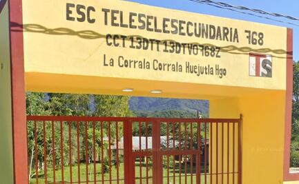 Padres exigen investigar a director de telesecundaria en Huejutla por presunto acoso