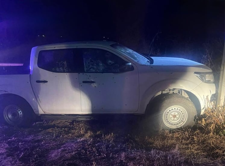 Localizan a hombre sin vida dentro de camioneta baleada en Tula de Allende
